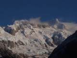 La imponente cara Oeste del cerro Largo, donde las avalanchas rugían constantemente. ©Camilo Rada